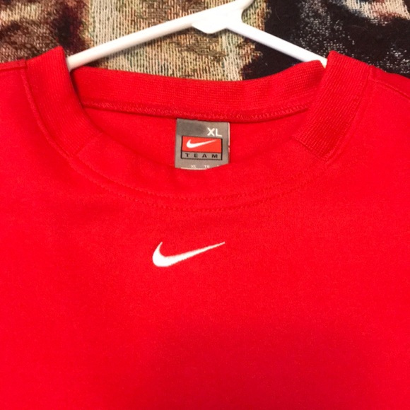 Nike Red Pullover - Picture 2 of 4